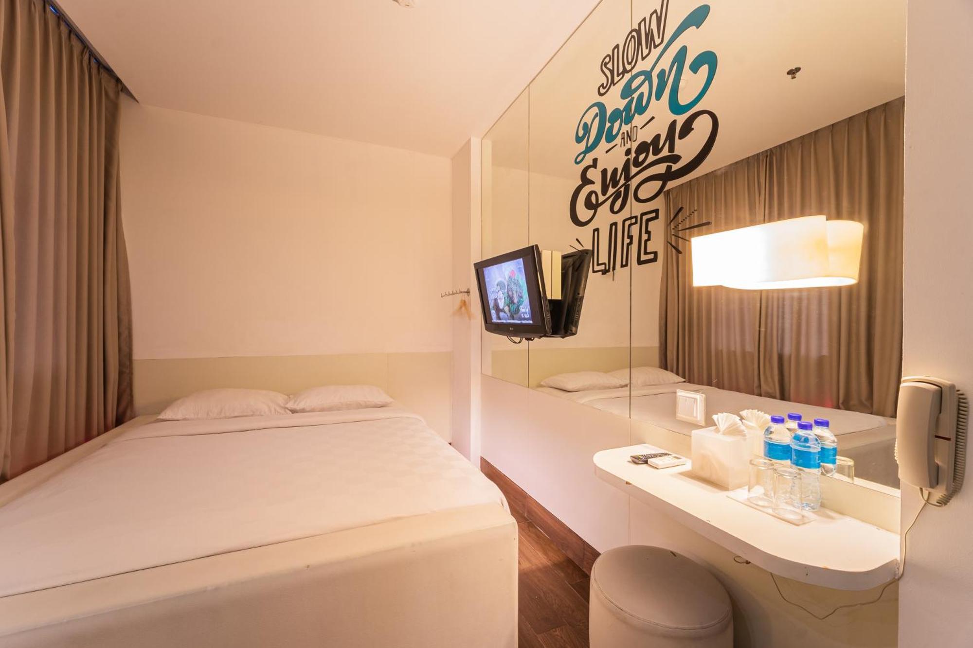 באליקפאפאן J Icon Hip Hotel מראה חיצוני תמונה
